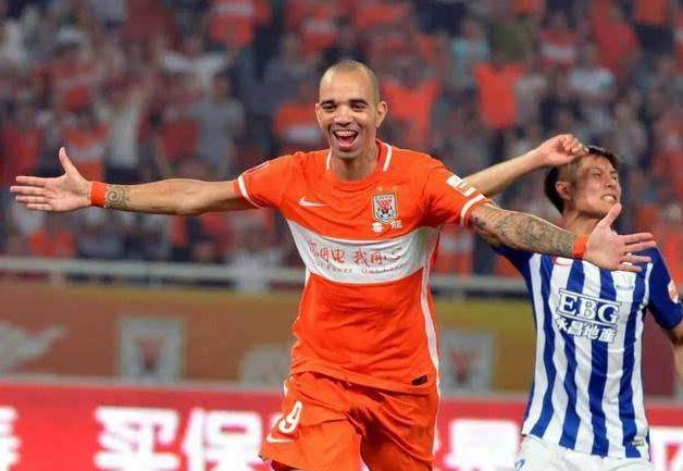 头顶巴西9号光环来中超曾遭弃用委身预备队，4年后离开却创一纪录