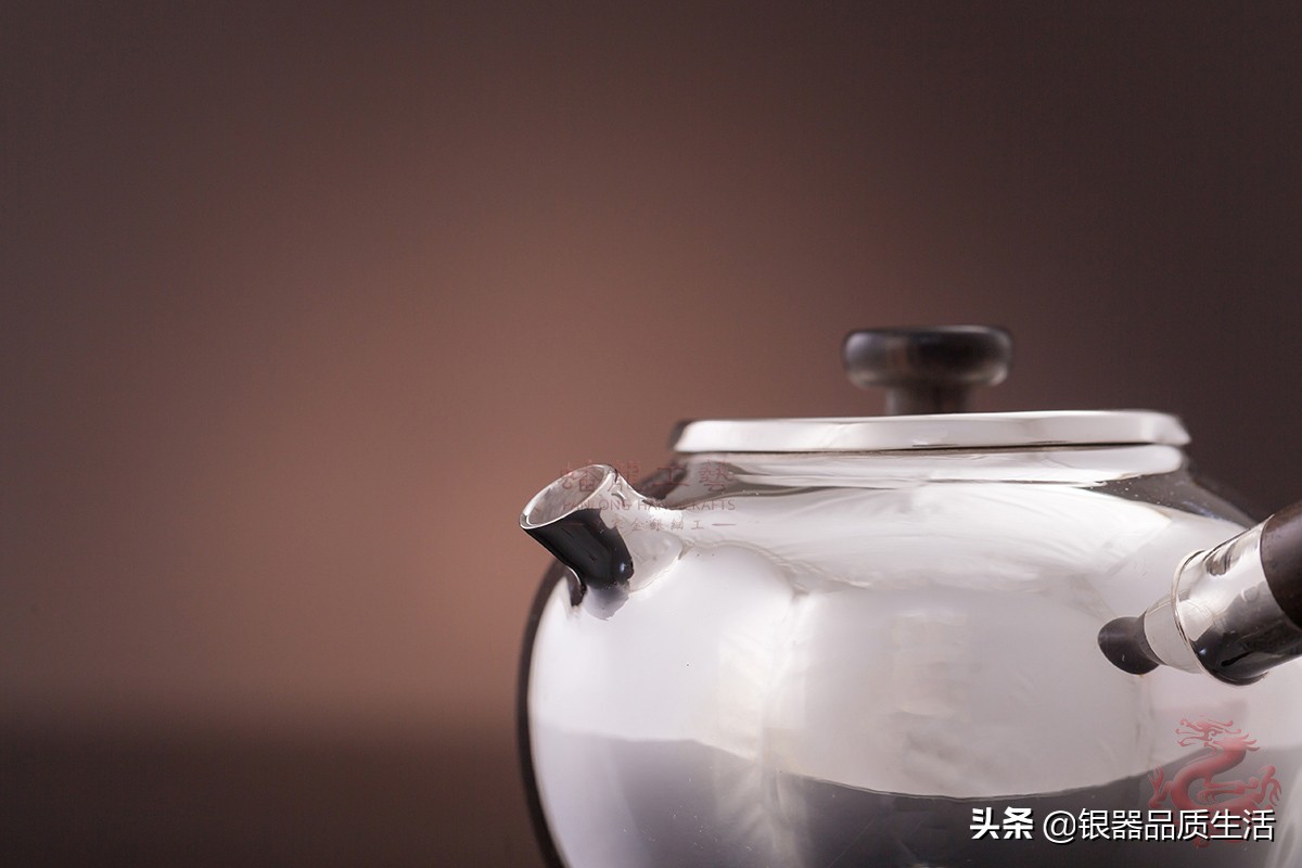 银茶壶泡什么茶叶好,银泡茶壶的优缺点