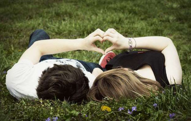 喜欢是浅浅的爱是深深的喜欢出处,成年人的爱是浅浅的喜欢