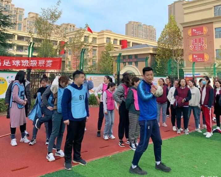 龙湖实验小学足球队,新郑市龙湖外国语小学足球