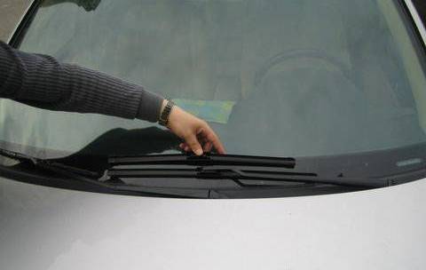 雨刷器怎么换不锈钢的,雨刷器怎么换橡胶皮