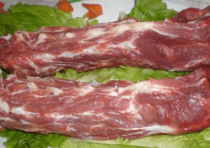 绵羊和山羊哪种口感好,山羊与绵羊肉质