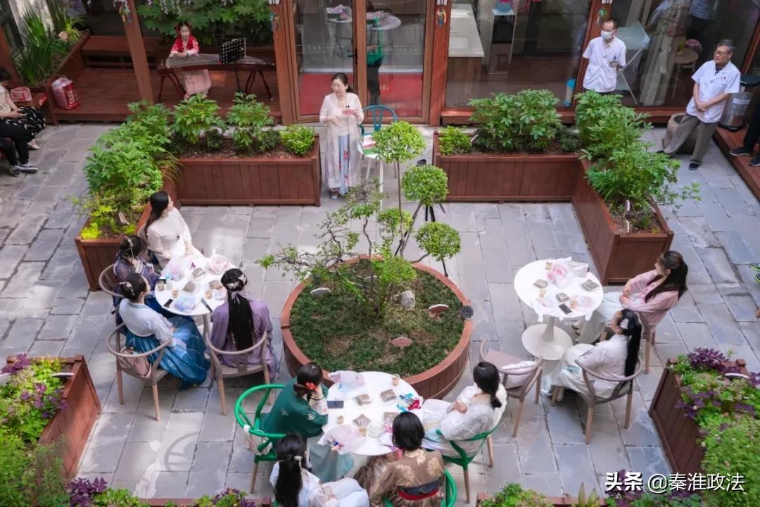 “转角遇见·百草园”为秦淮中医院输入创新发展正能量