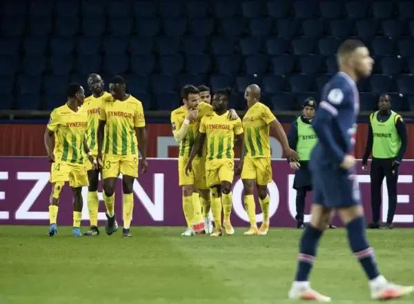 足坛早间快讯,足坛今日