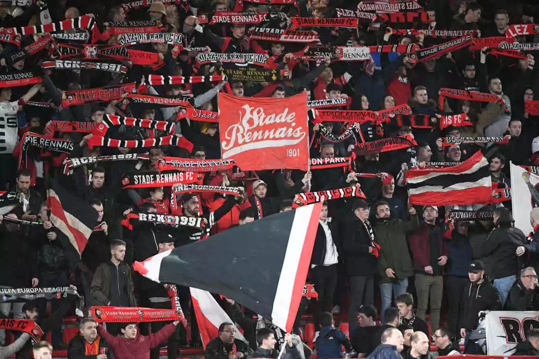 那个肩负家乡期望的小球队，最终真的创造了奇迹