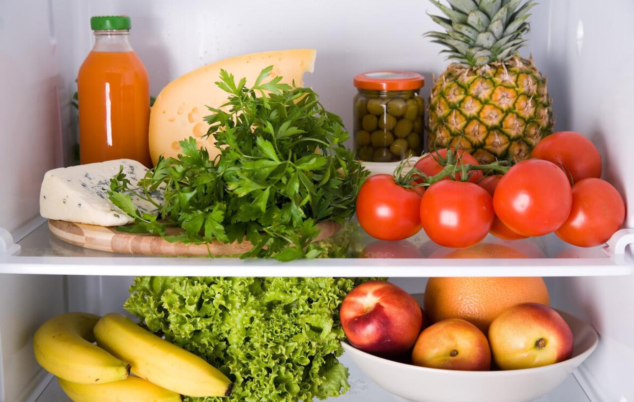 “哺乳期想要奶源充足”，哪些蔬菜水果不宜进食？新手父母要知晓