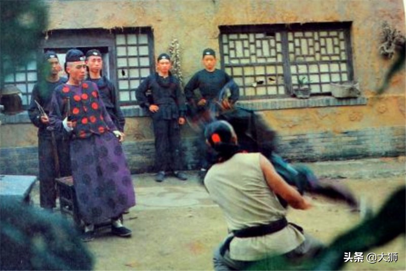 老年间津门一位奇人，铁弹弓打混混，江湖人称“神弹子”