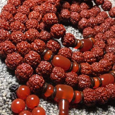 高价收藏的一串50年爆老金刚，被敲开后，玩友懵逼了，还可以这样