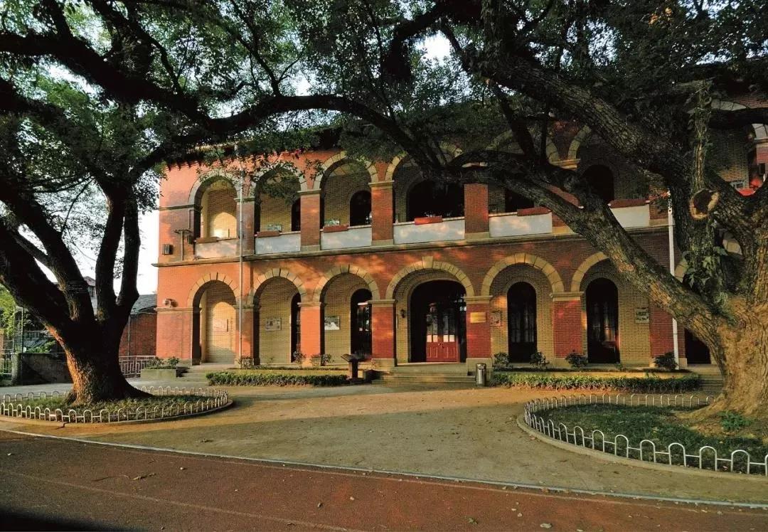 福州最牛逼的学校,被清华北大争着录取