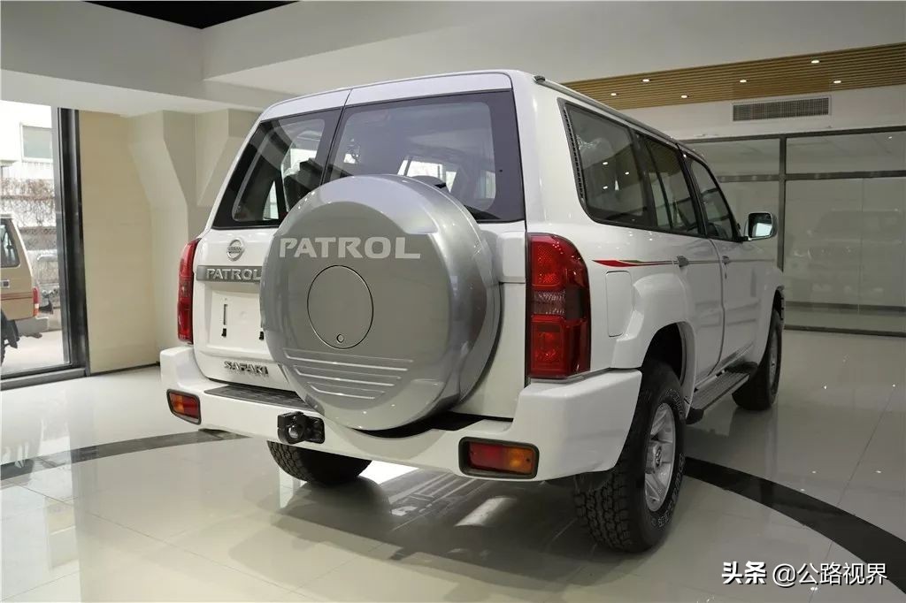 途乐y61和丰田lc79谁更厉害些,丰田lc76与途乐y61谁更强