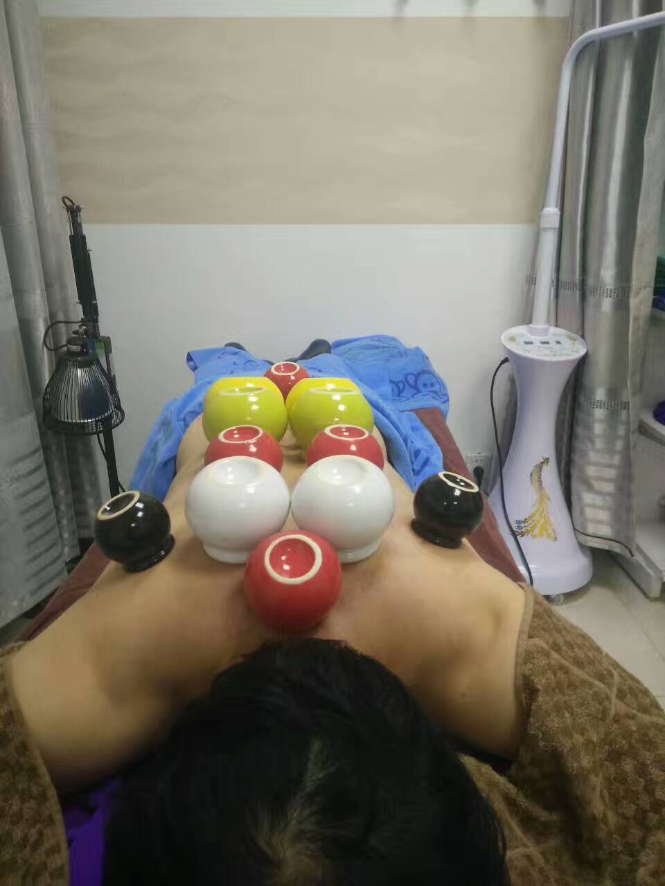 中医养生美容店设备,美容养生店好做吗