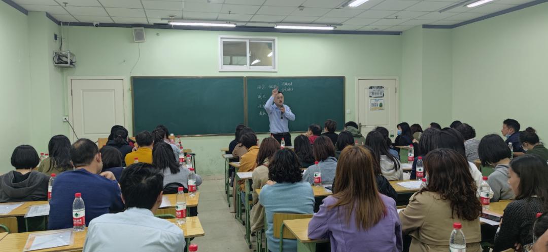 为什么哈哈教育创思华捷的家长会总能场场爆满？