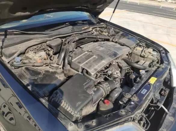 深圳遇到一辆04款本田里程，跑了33万公里，当年和丰田皇冠相竞争