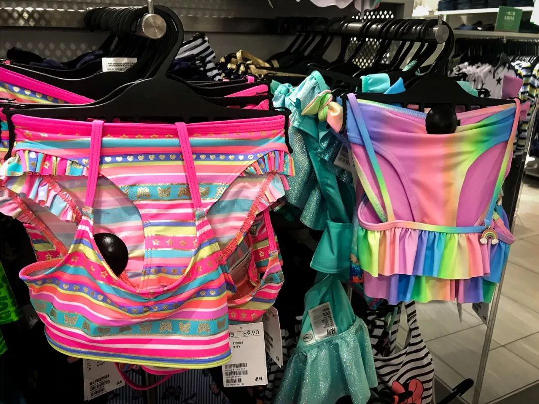 新手泳衣如何选购好的品牌,如何选择合适的儿童泳衣