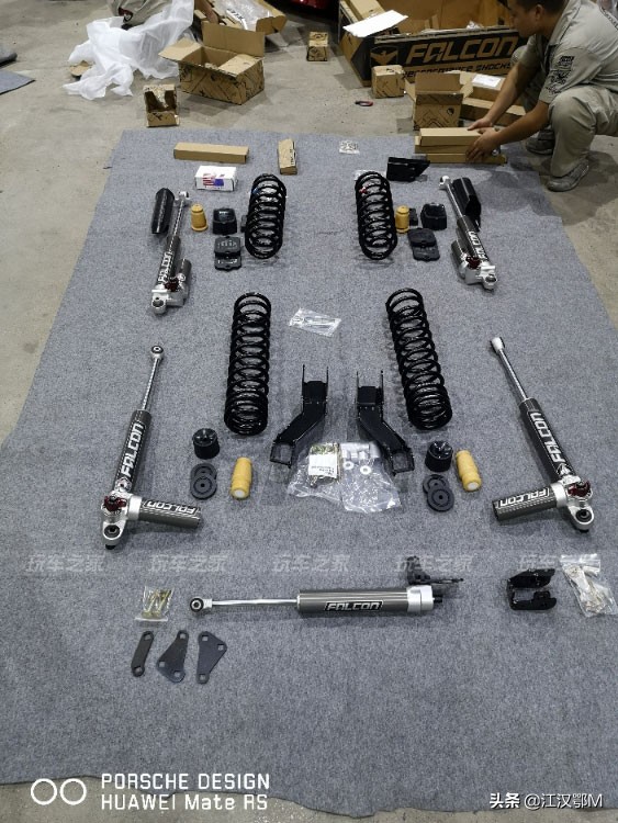 牧马人加价多少钱,全新爆改牧马人落地