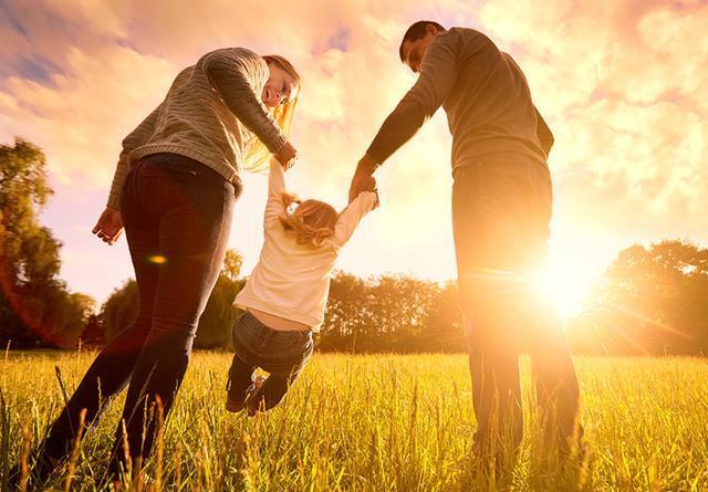 两岁宝宝任性该不该管教,两岁宝宝非常任性脾气不好怎么办