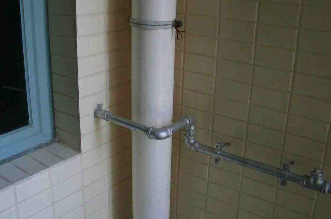 洗衣机放次卧阳台但是没有下水口,阳台放洗衣机没有下水管怎么办