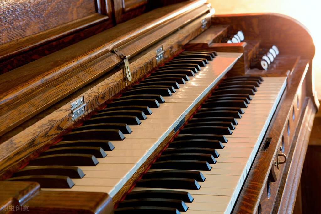 对比二手车，就知道为什么不买二手钢琴