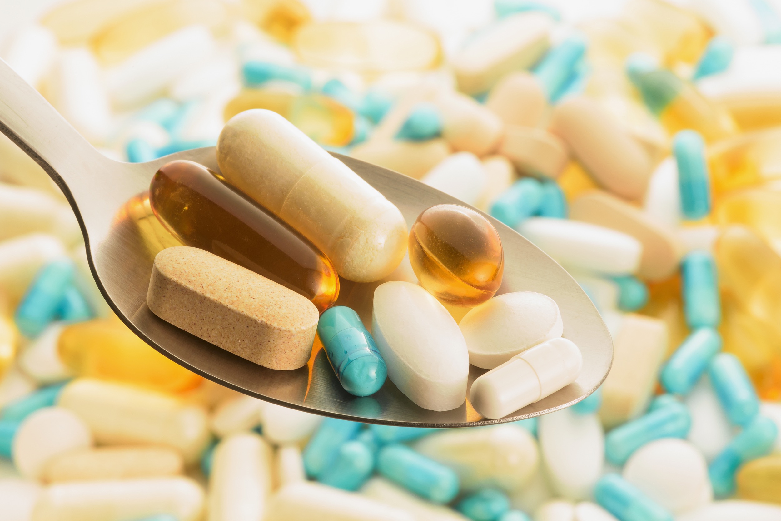 汤臣倍健年尾“压哨式暴雷”，10年来首亏，电商法重创LSG品牌