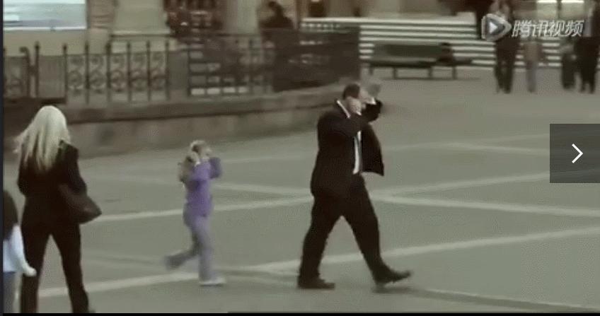 女孩模仿短视频做爆米花丧命：父母做对3件事，孩子远离危险