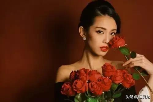 定焦镜头人像摄影师实操,50mm定焦如何拍摄人像