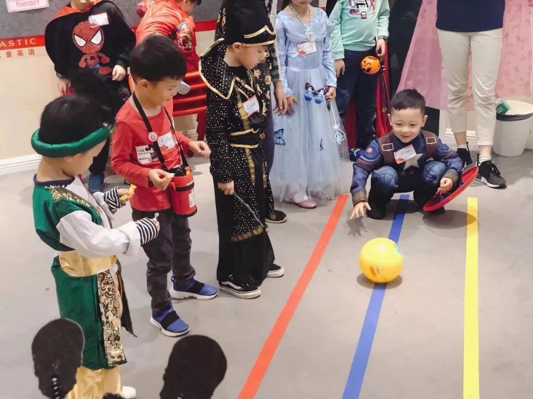 学乐英语亲子嘉年华盛典邀请函，请注意查收