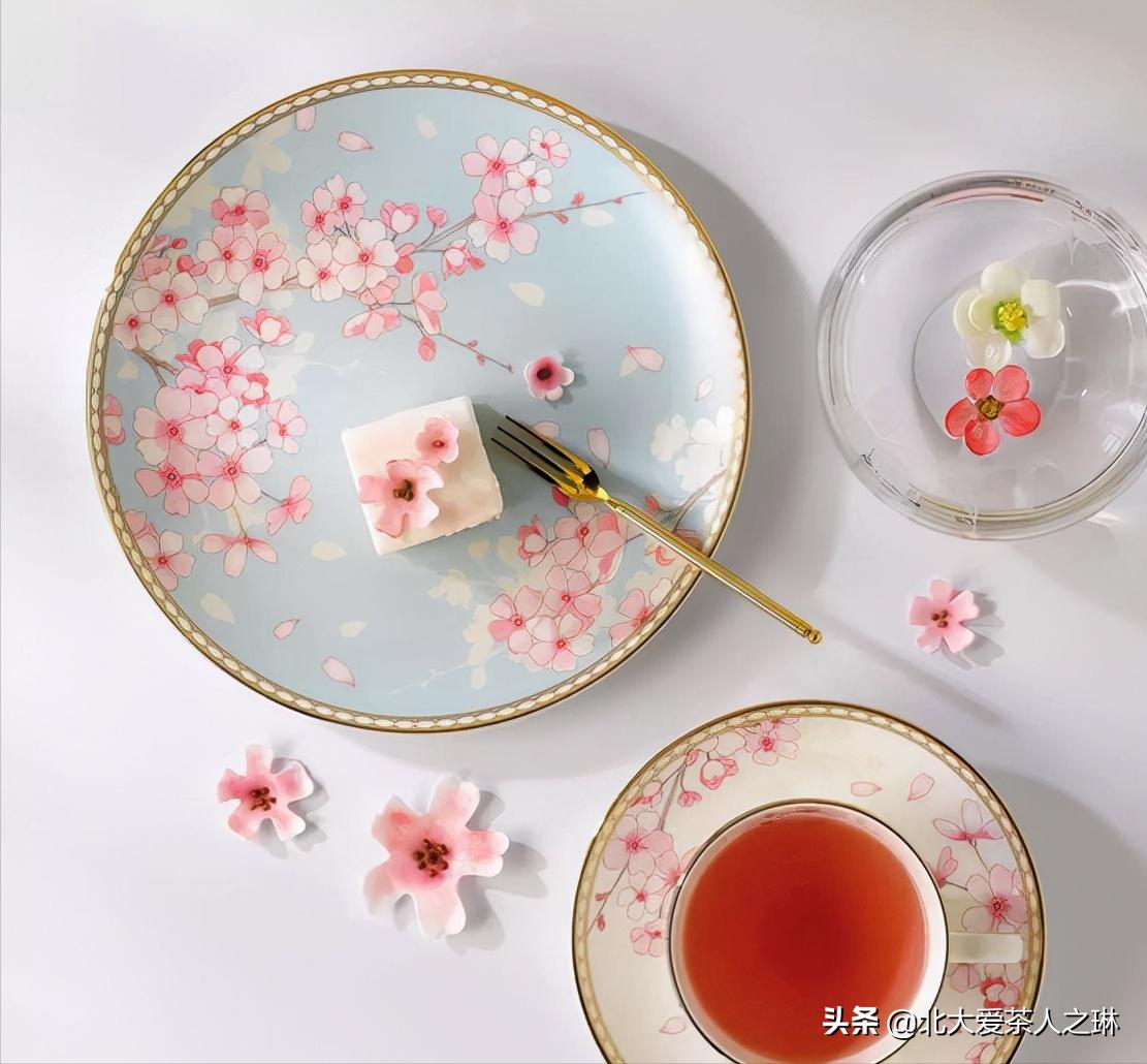 一杯好的红茶温暖了整个秋天,秋天喝红茶的好处和坏处