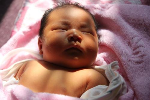 宝宝1-12月的行为表现图解,1-3岁宝宝发育特征