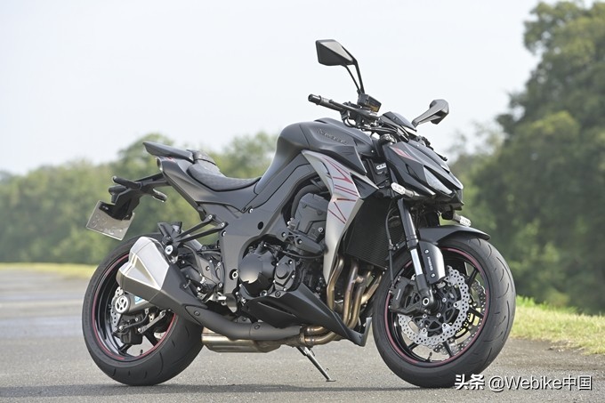 测评川崎zrx1200视频,川崎z1000和宝马s1000r选哪个
