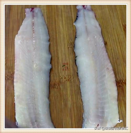 正宗酸菜鱼详细教程,如何能把酸菜鱼做得鲜嫩爽滑