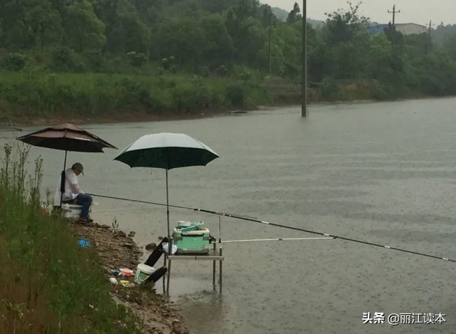 纳西族的女人娶男人,丽江女孩子只嫁丽江男孩