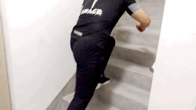 爬山后膝盖疼怎么缓解,爬山后膝盖痛还该爬山吗