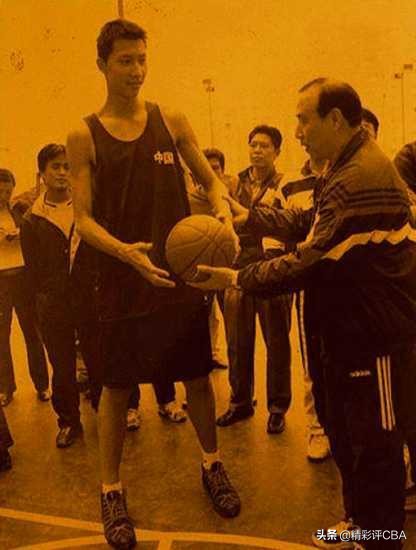 易建联最近新消息视频,易建联最近的视频