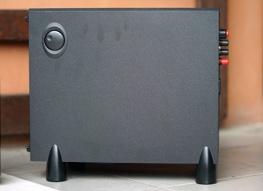 电视机配电影院音箱效果,电视机配家庭影院