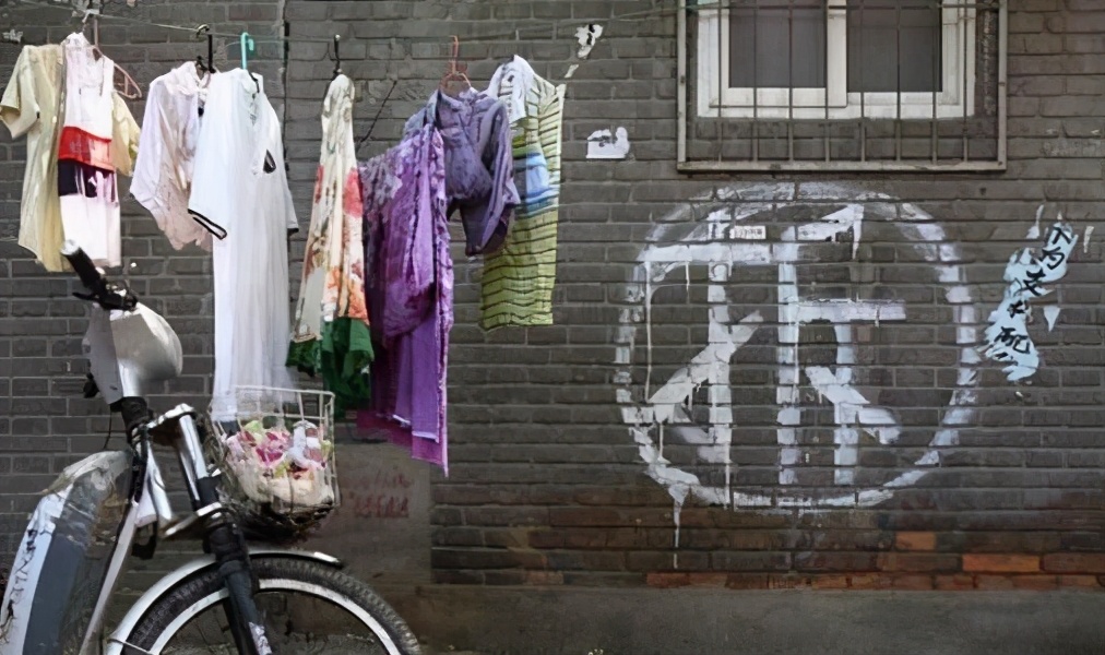 地征税费标准是多少,土地征收迁坟有什么补偿