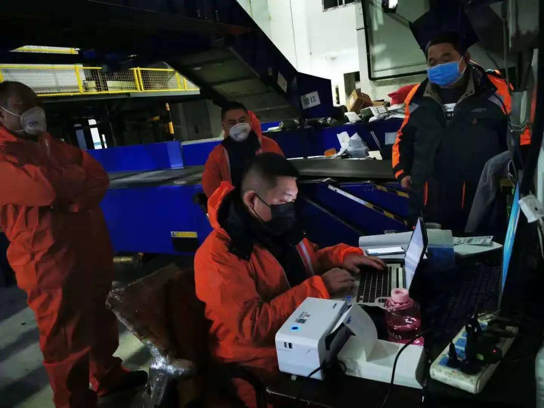 这个爆火视频告诉你，邮政做的比说的多得多！