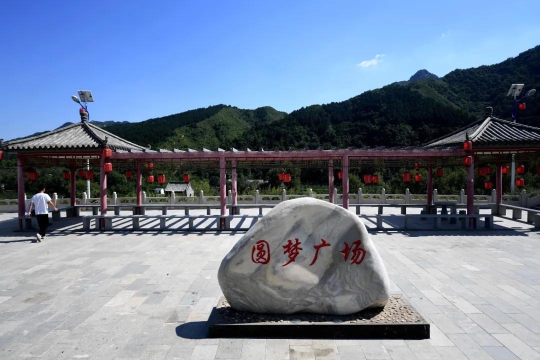 脱贫攻坚贡献彪炳史册,彪炳史册的脱贫攻坚疫情防控