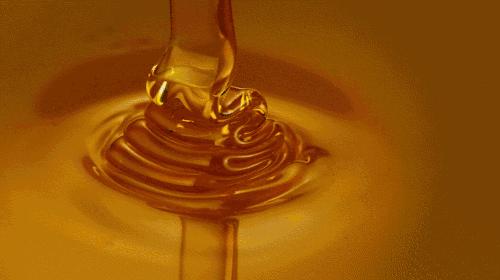 一桶蜂蜜，诉说温暖真意