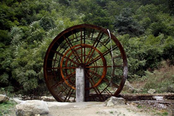 神龙峡：幽谷深深隐桃源