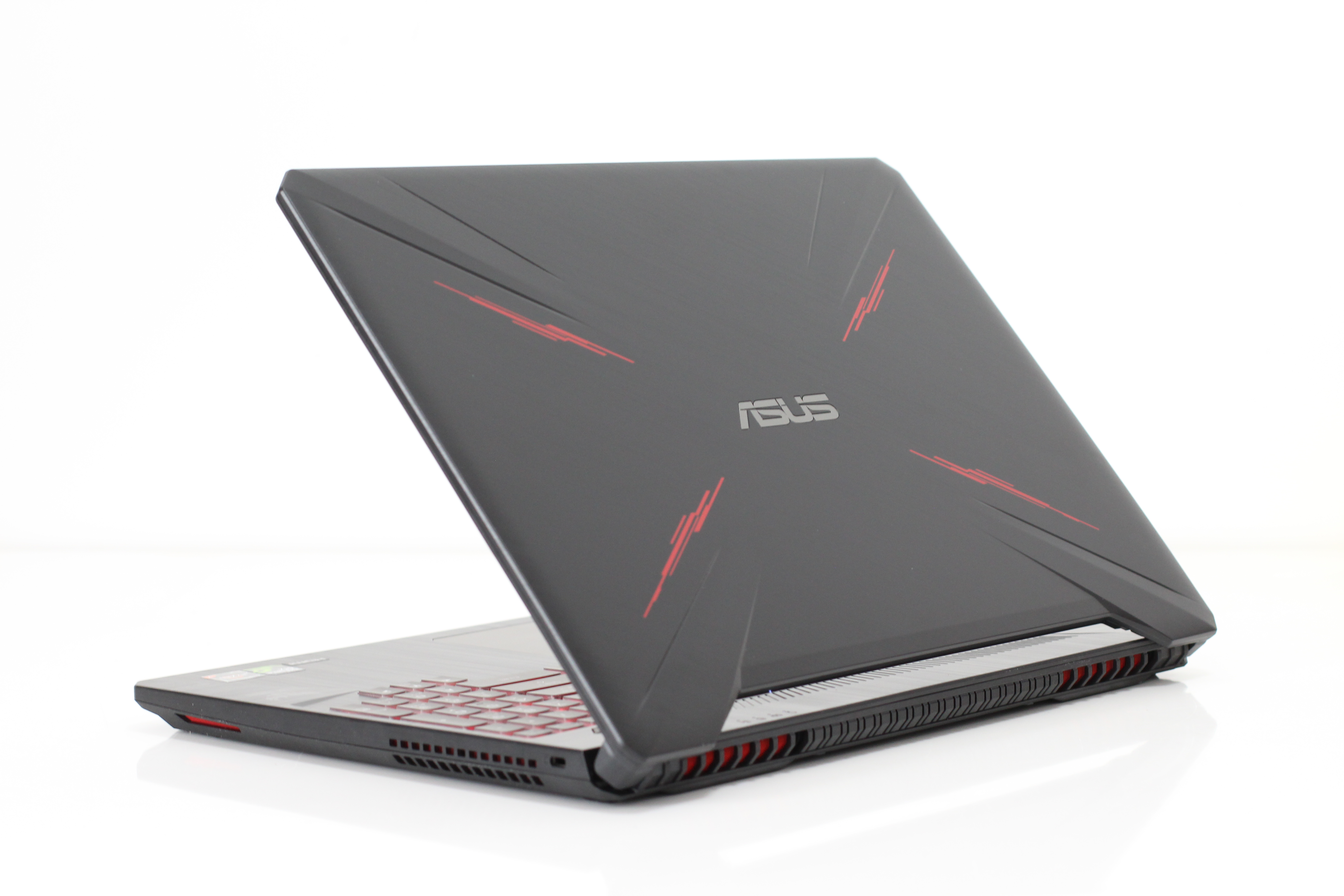 华硕tuf1660ti,华硕飞行堡垒7标压锐龙gtx1650