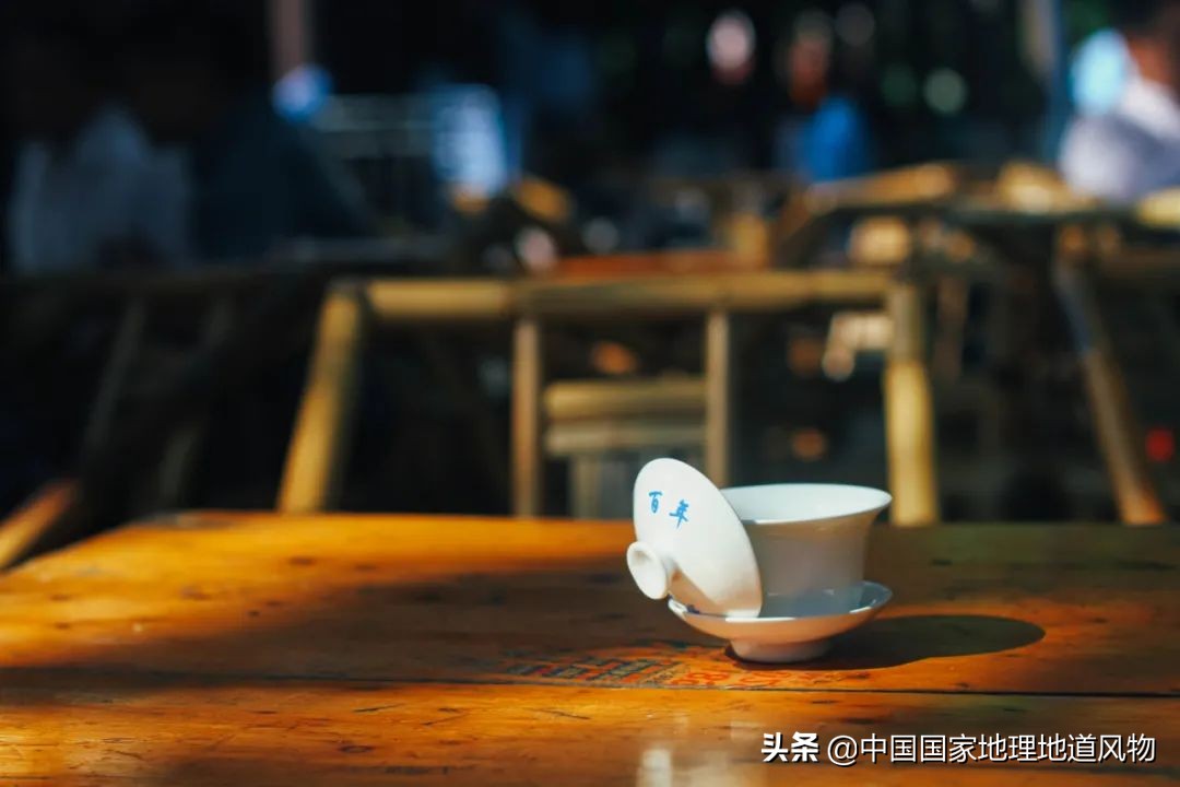 成都是一个安逸的地方吗,成都是个挺安逸的城市