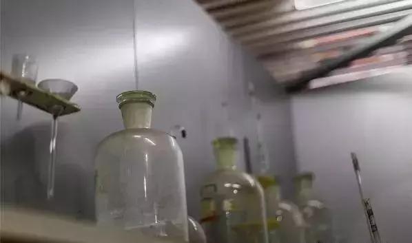 启新1889老而不衰,旧物的工业风时尚正流行