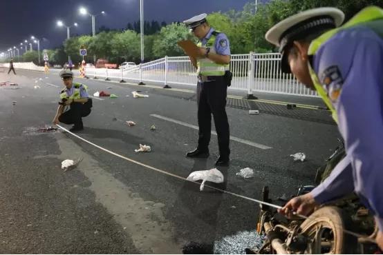 好心人竟是肇事者监控还原真相,寻找目击者谁录下了肇事全过程