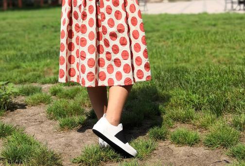 ecco鞋很滑,ecco柔酷板鞋穿搭