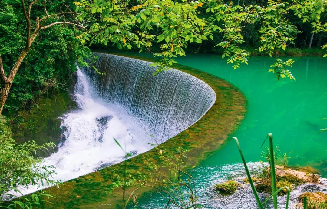 国内最适合一个人旅行的20个地方,一个人自驾旅行累了想回家