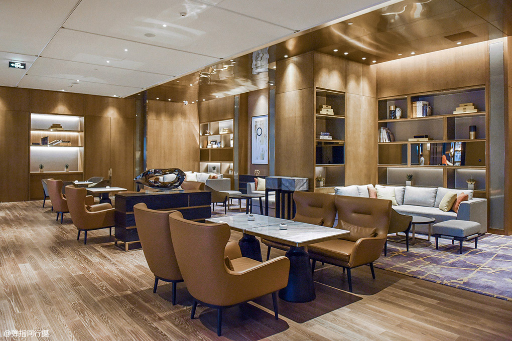 度假从候机开始，这间开在机场里的酒店，既安逸又不会误机