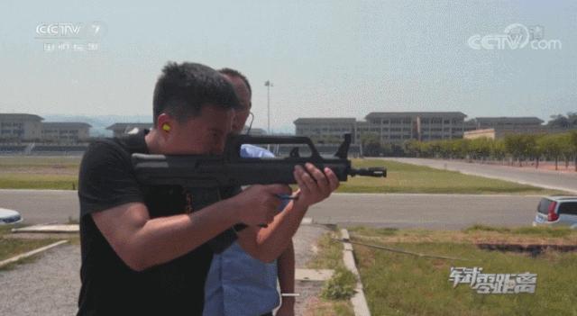 95枪的后坐力有多大,为什么95步枪枪口长短不一