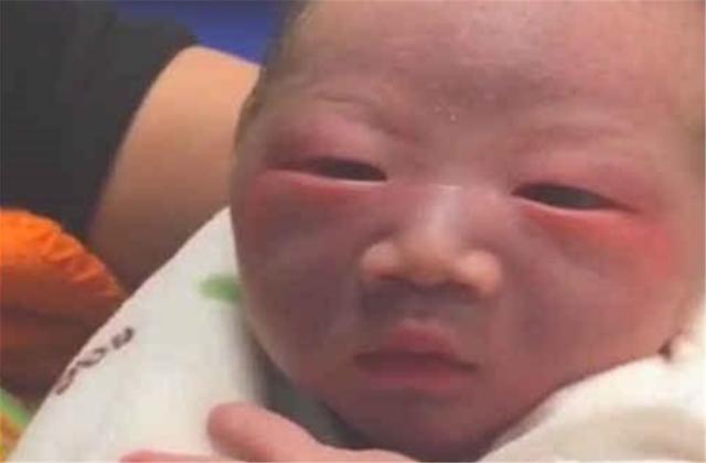 丑娃出生,丑娃出生日期被嫌弃