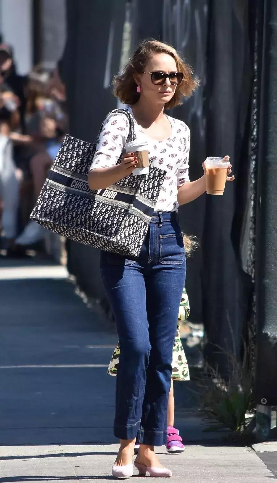 洋气破洞牛仔裤九分牛仔裤,回头率高的破洞牛仔裤