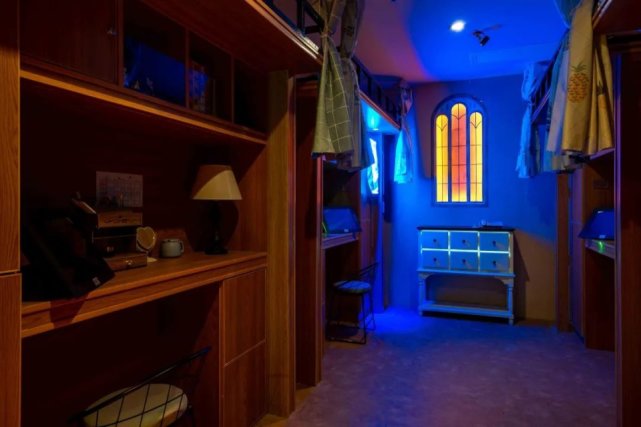 夜幕降临沉浸式密室逃脱体验剧场,超刺激的密室逃脱等你来体验